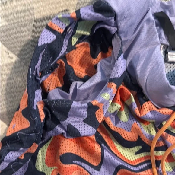 Fabletics Multicolor Abstract Athletic Shorts - Picture 5 of 5